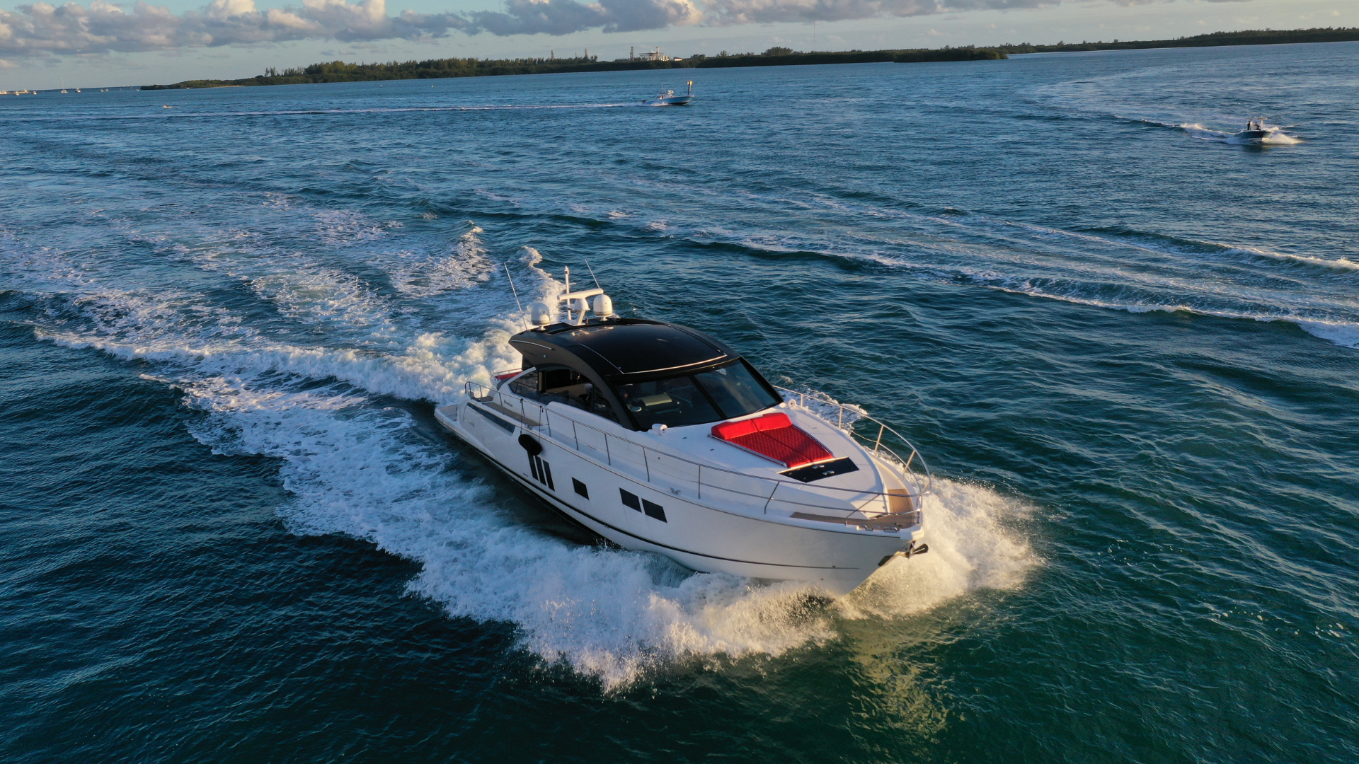 Turk and Caicos Yacht Charter Pure Energy